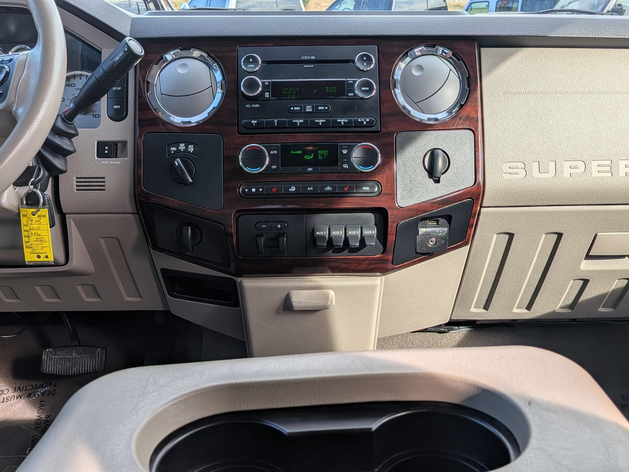 Used 2010 Ford F350 Lariat AWD/4WD image 11