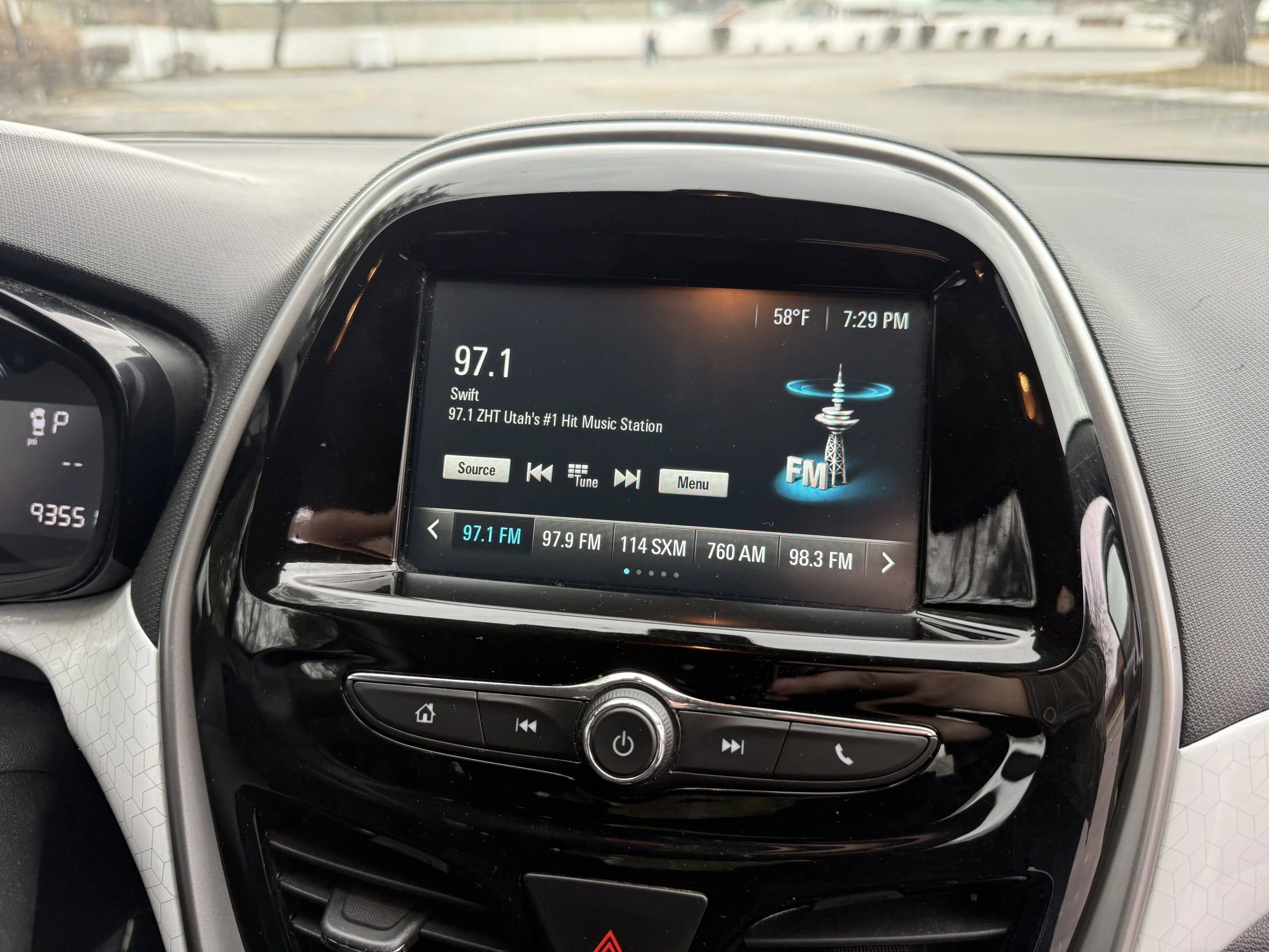 Used 2017 Chevrolet Spark LT image 24