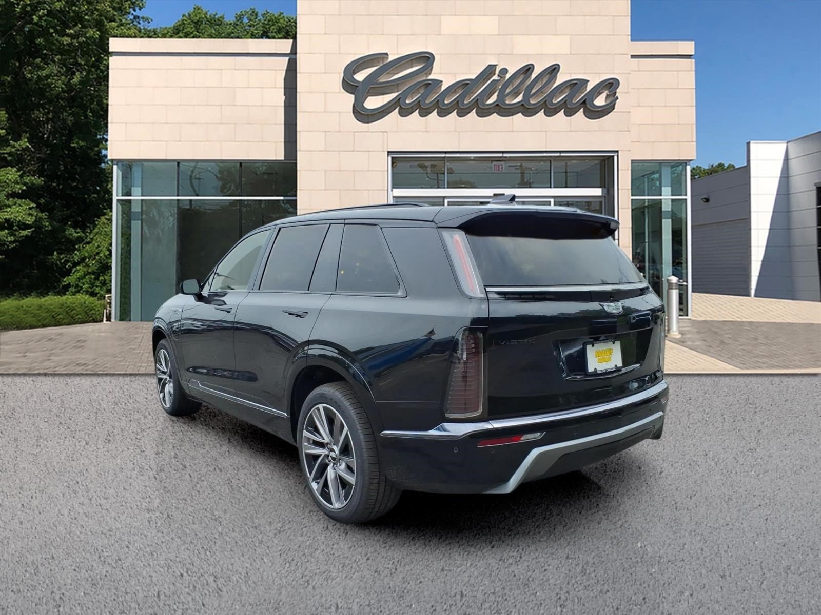 New 2027 Cadillac Vistiq Sport w/ LPO, Floor Liner Package AWD/4WD image 3