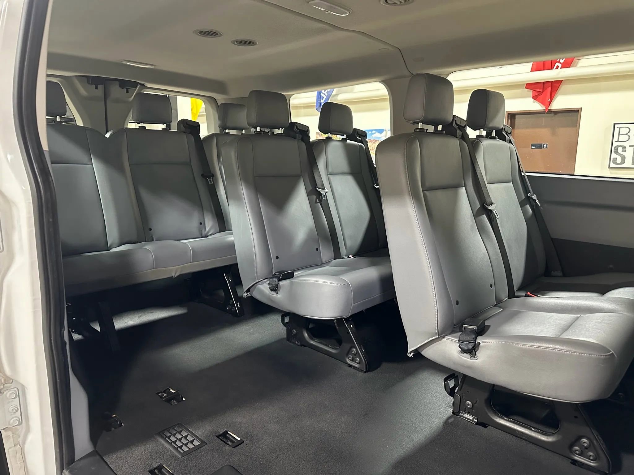 Used 2019 Ford Transit 150 XL image 30
