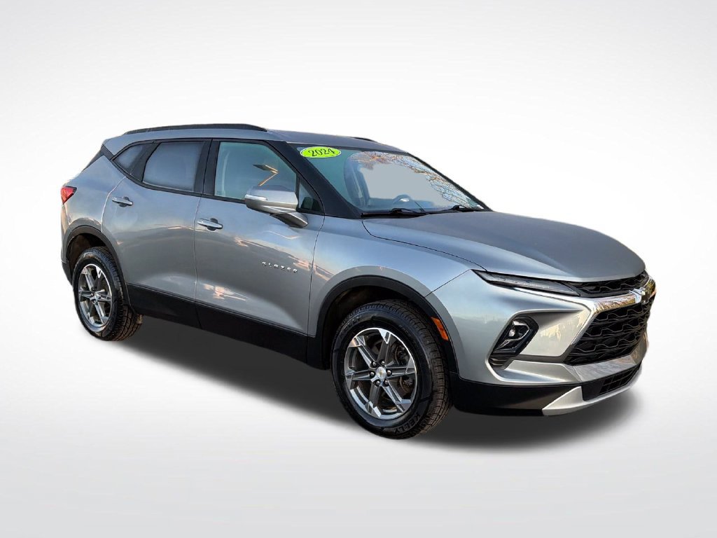 Used 2024 Chevrolet Blazer LT FWD image 8