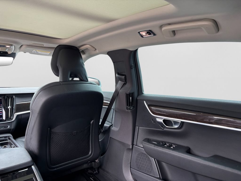Used 2018 Volvo S90 T5 Momentum w/ Convenience Package FWD image 40