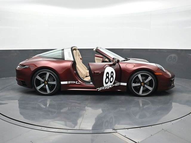 Certified 2021 Porsche 911 Targa 4S image 31