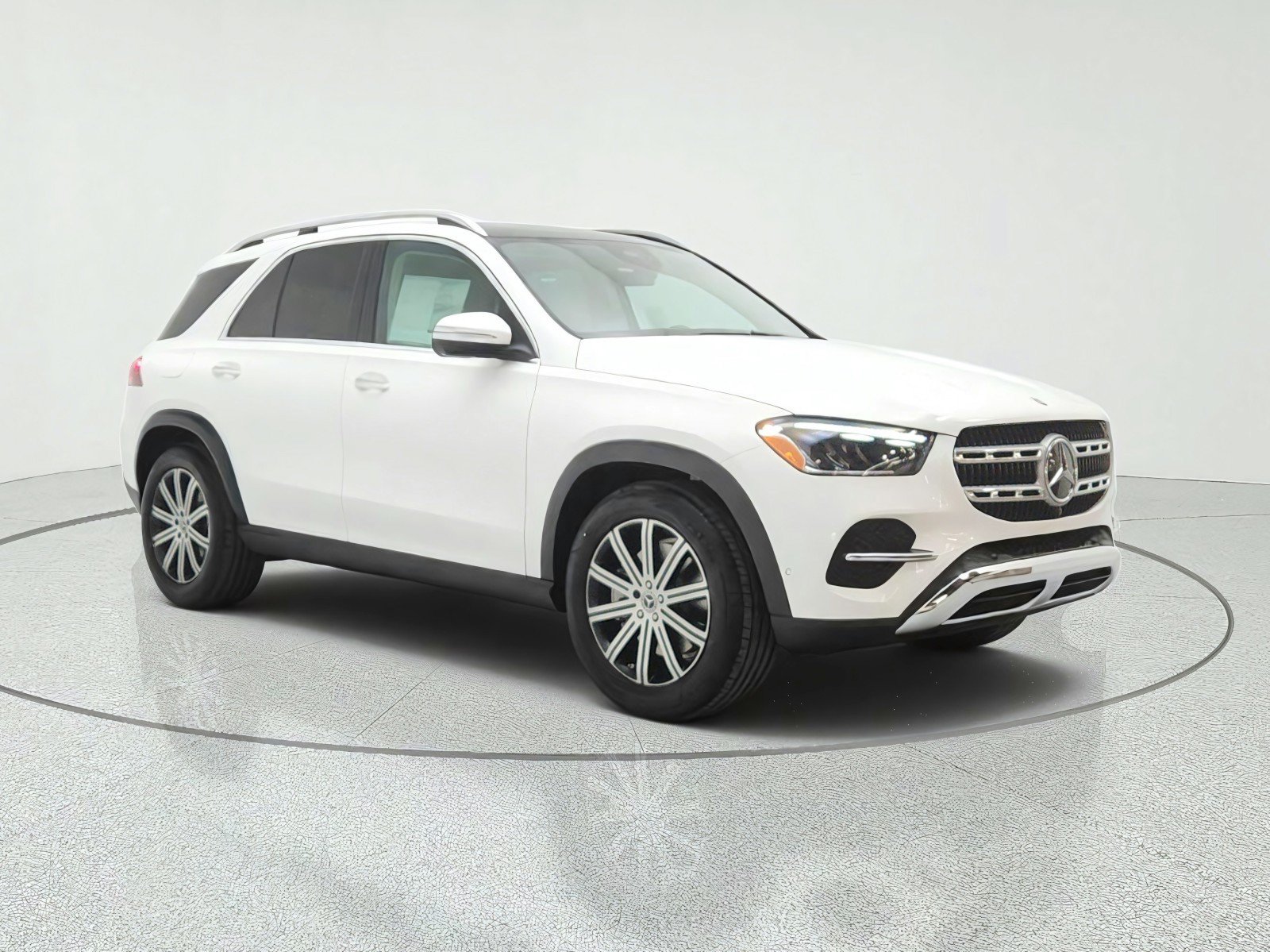 New 2026 Mercedes-Benz GLE 450e 4MATIC image 3