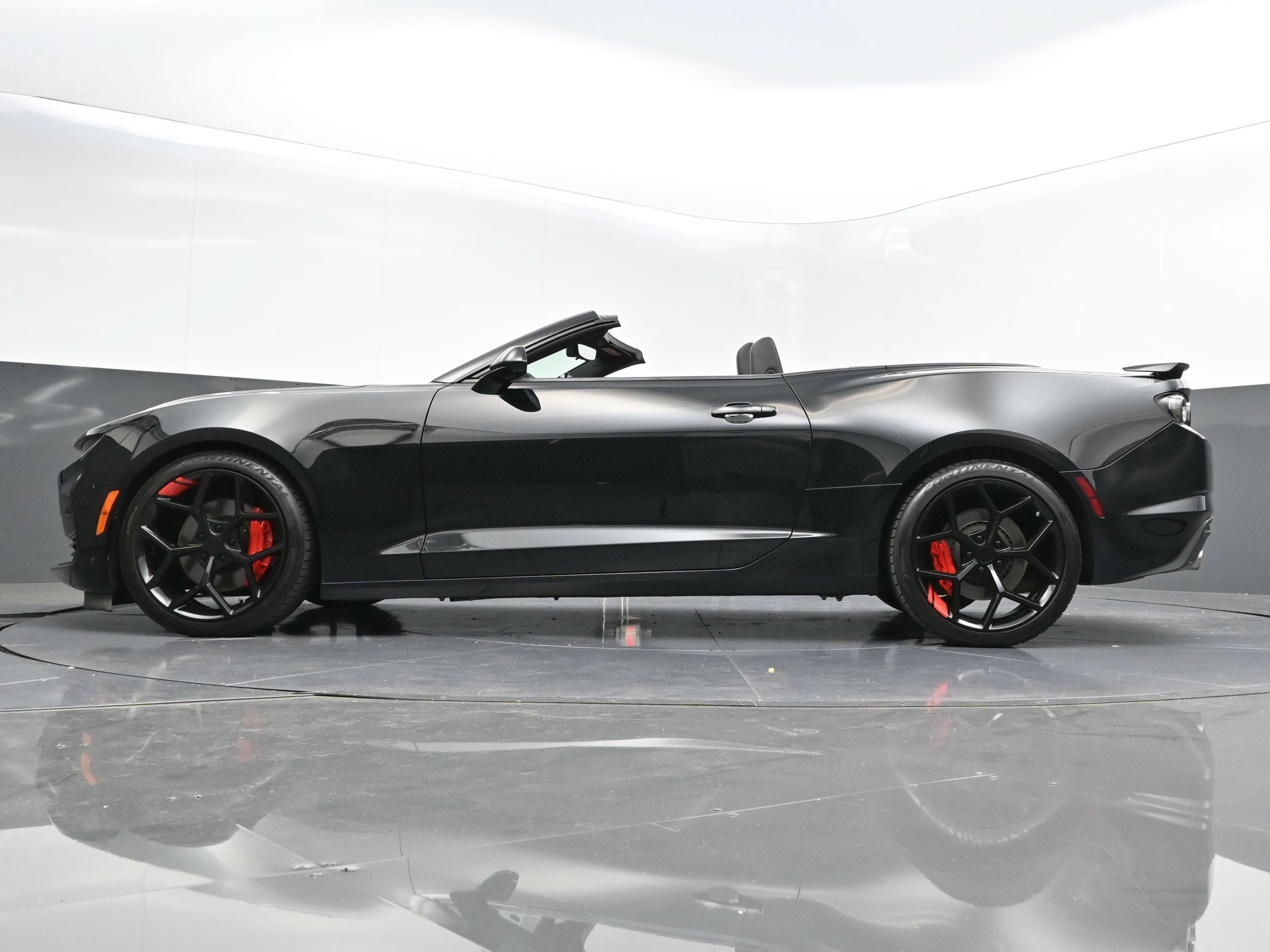 Certified 2021 Chevrolet Camaro SS RWD image 37