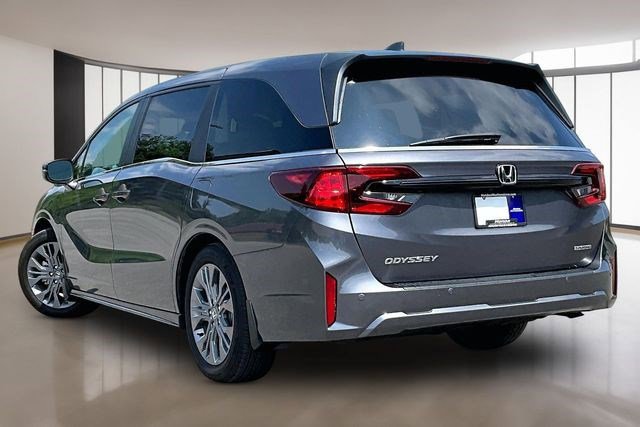 Certified 2025 Honda Odyssey Touring image 4