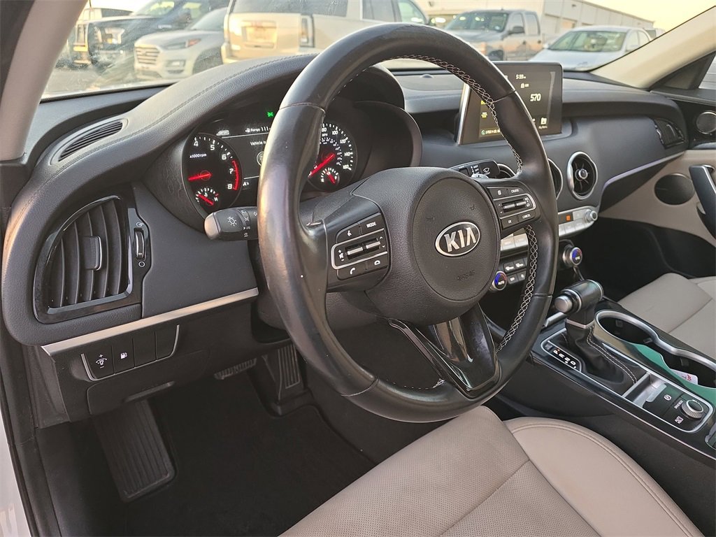 Used 2018 Kia Stinger Premium image 15