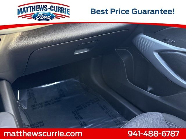 Used 2025 Chevrolet Trax RS w/ Sunroof Package image 21
