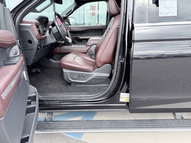Used 2024 Ford Expedition Max Limited AWD/4WD image 21