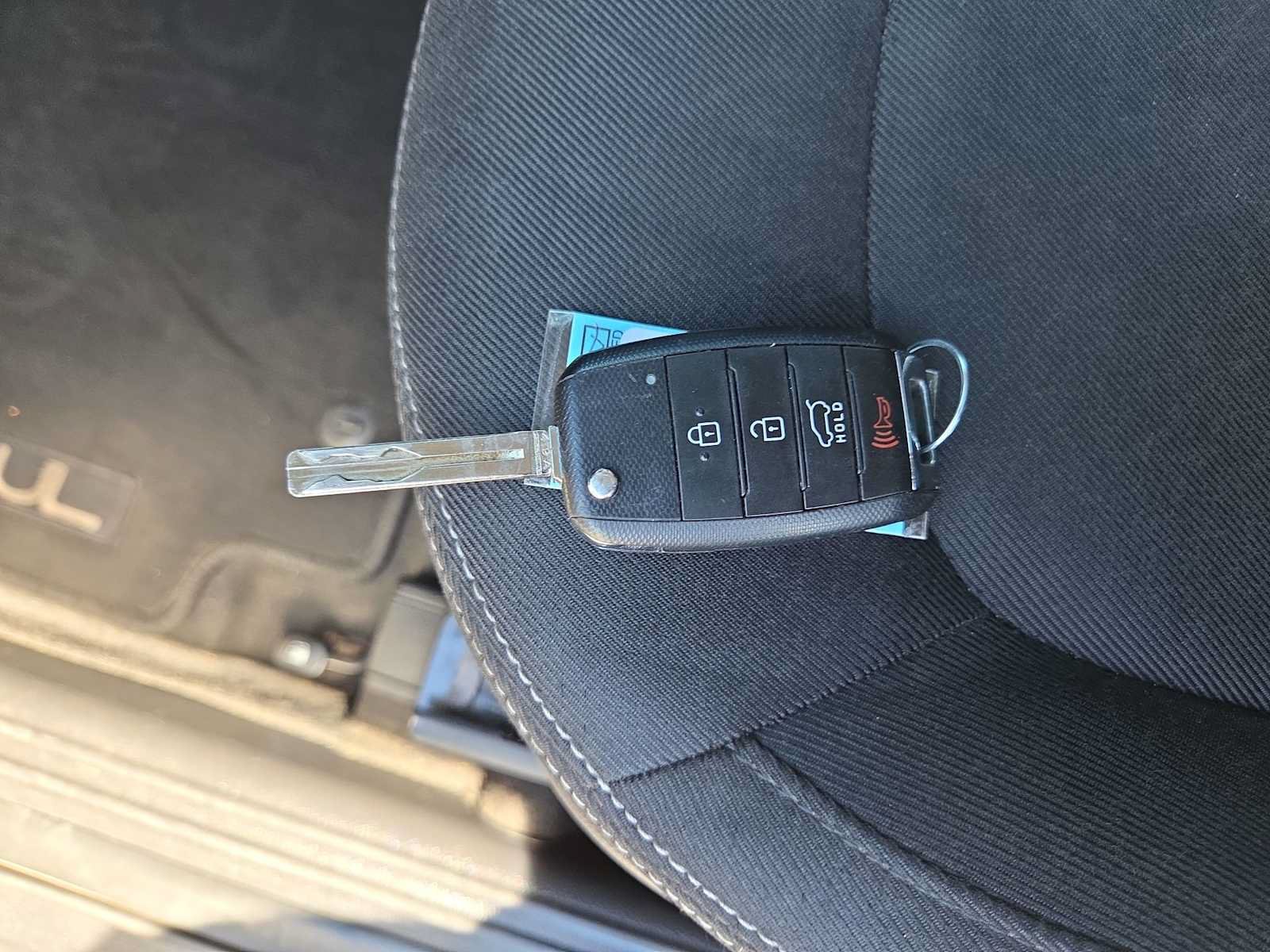 Used 2017 Kia Soul + FWD image 28