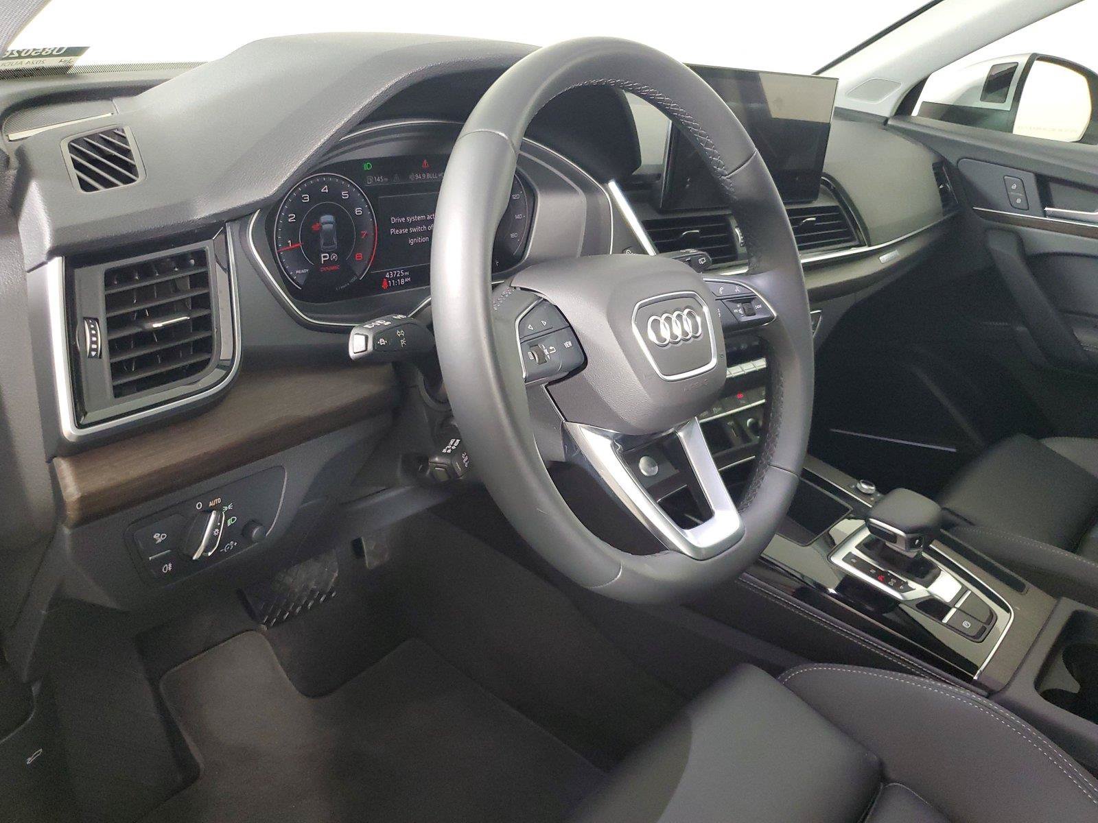 Used 2024 Audi Q5 2.0T Premium Plus AWD/4WD image 22