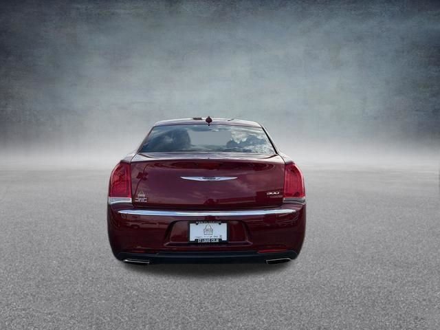 Used 2019 Chrysler 300 Touring w/ Quick Order Package 2EF RWD image 9