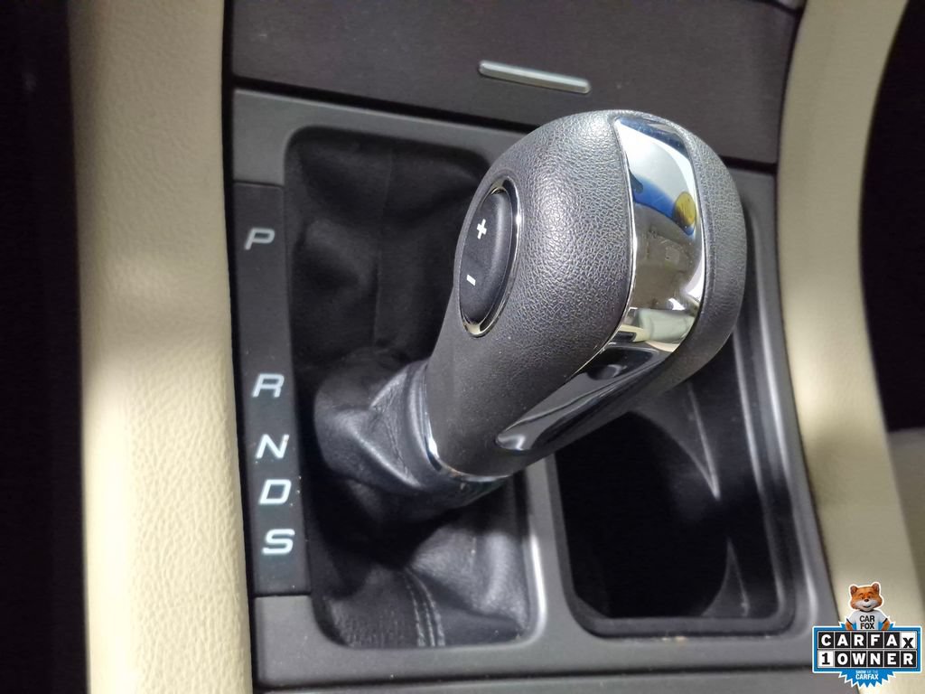 Used 2018 Ford Taurus SE FWD image 19