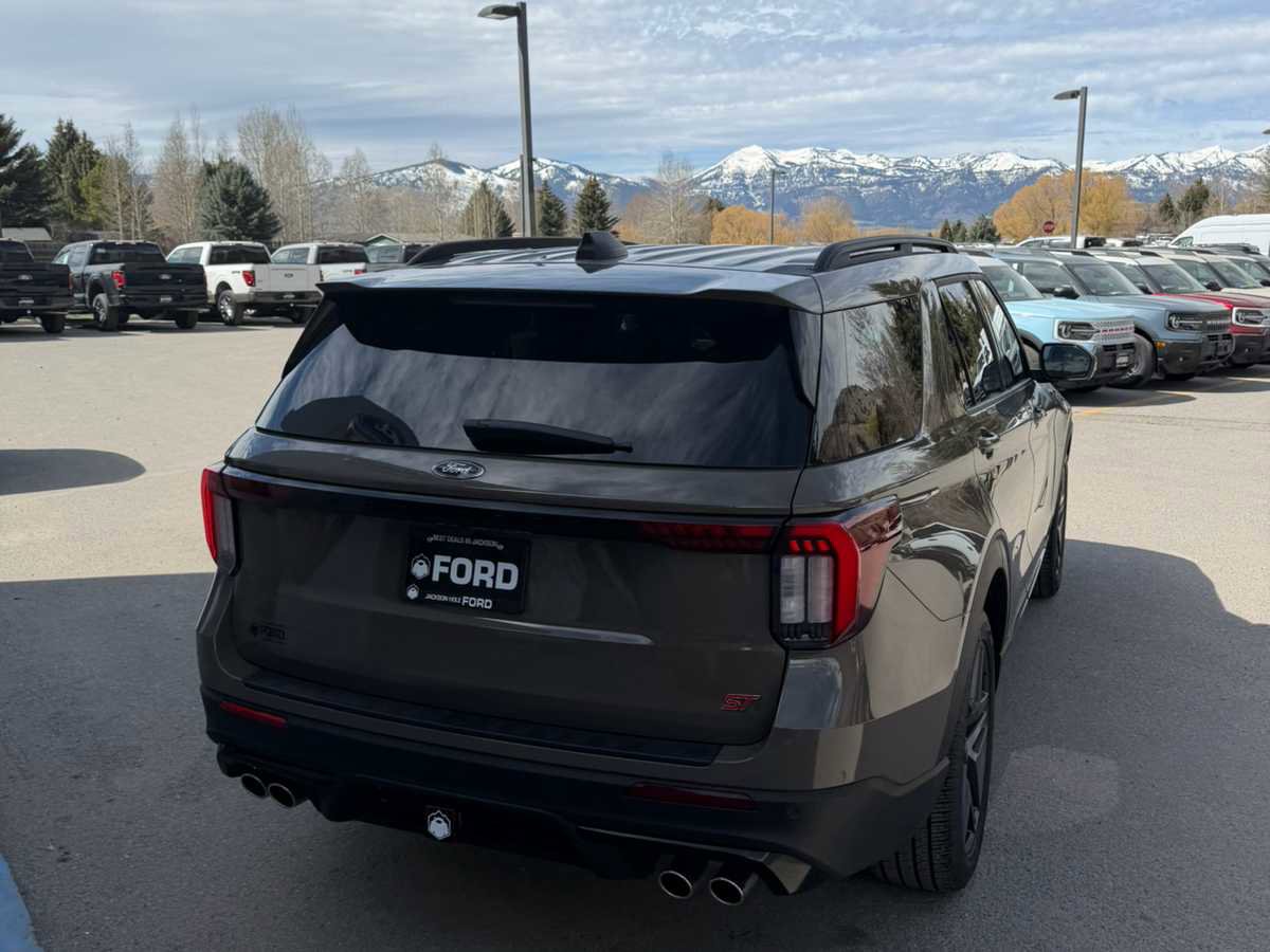 New 2026 Ford Explorer ST w/ Sun And Sound Package image 11