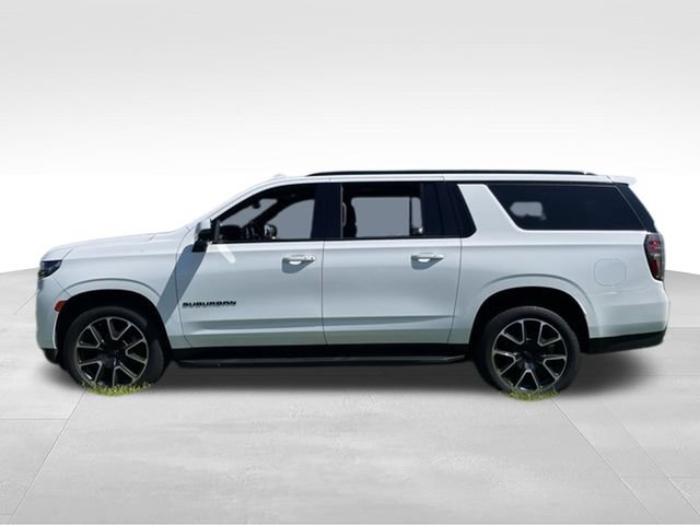 Used 2022 Chevrolet Suburban RST w/ Sport Performance Package AWD/4WD image 4