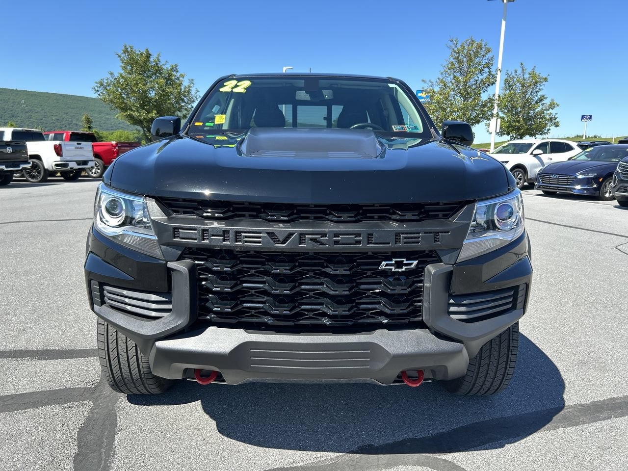 Used 2022 Chevrolet Colorado ZR2 w/ ZR2 Midnight Special Edition AWD/4WD image 14