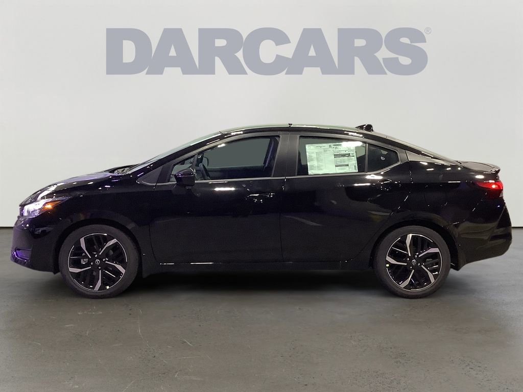 New 2025 Nissan Versa SR w/ Trunk Package image 4