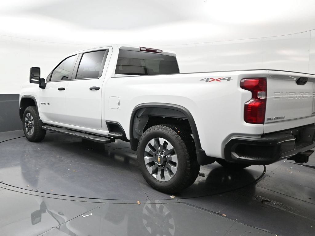 Used 2025 Chevrolet Silverado 2500 Custom w/ Custom Value Package AWD/4WD image 3