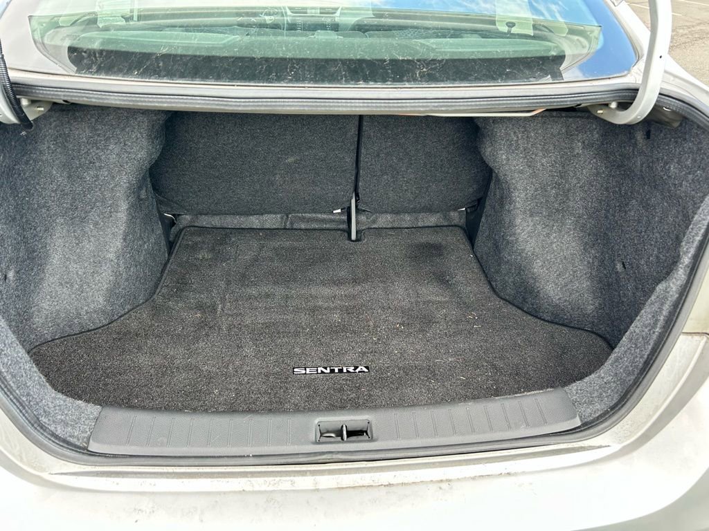 Used 2017 Nissan Sentra SR w/ Driver's Assist Package image 28