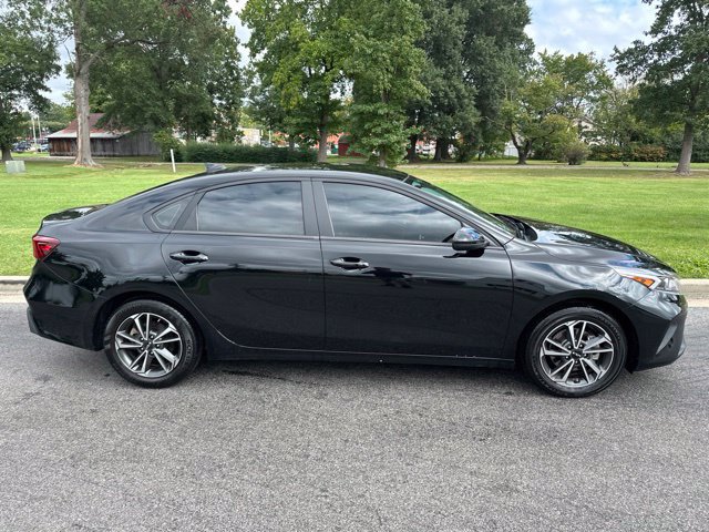 Certified 2024 Kia Forte LXS FWD image 29