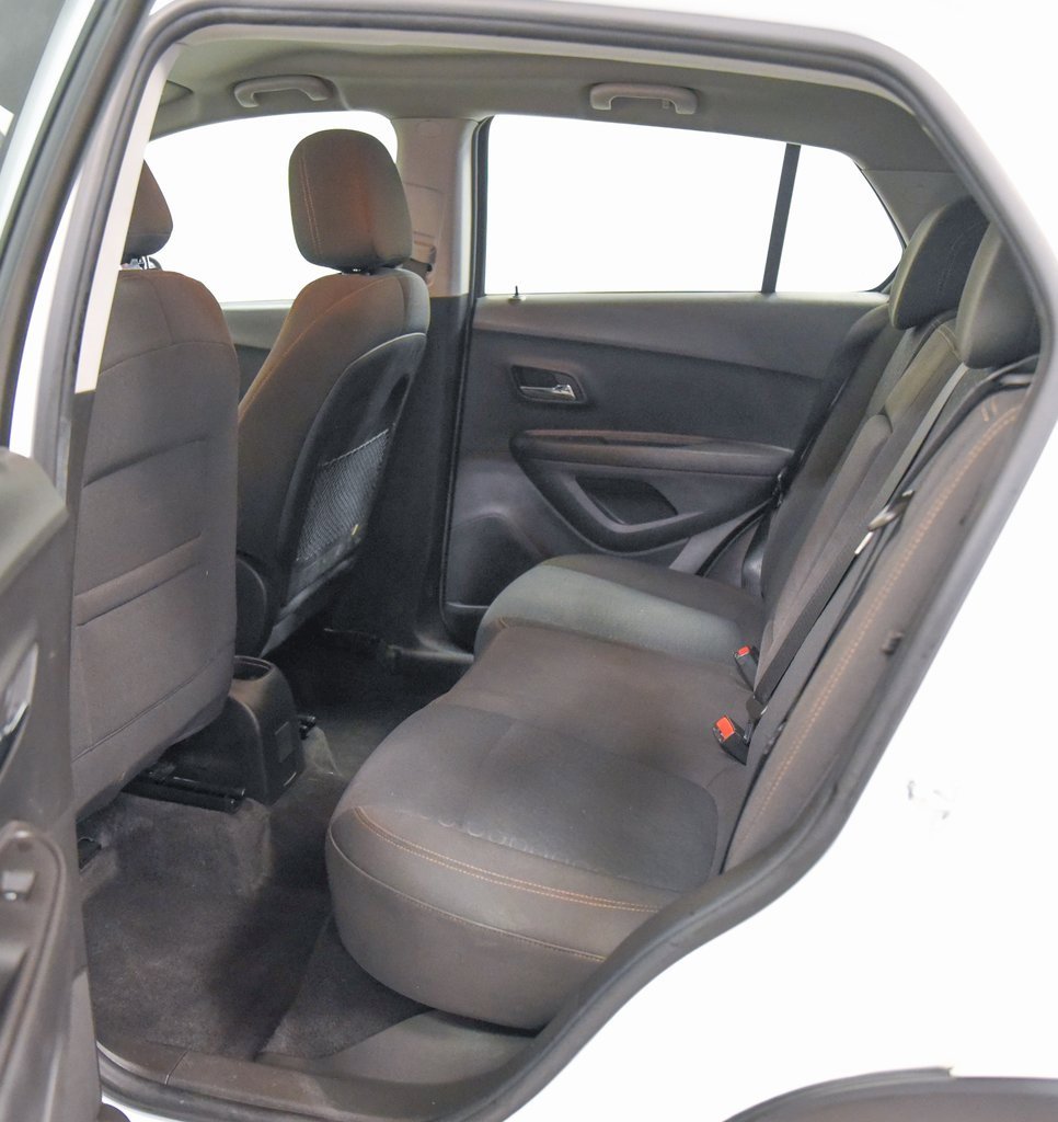 Used 2020 Chevrolet Trax LS image 4