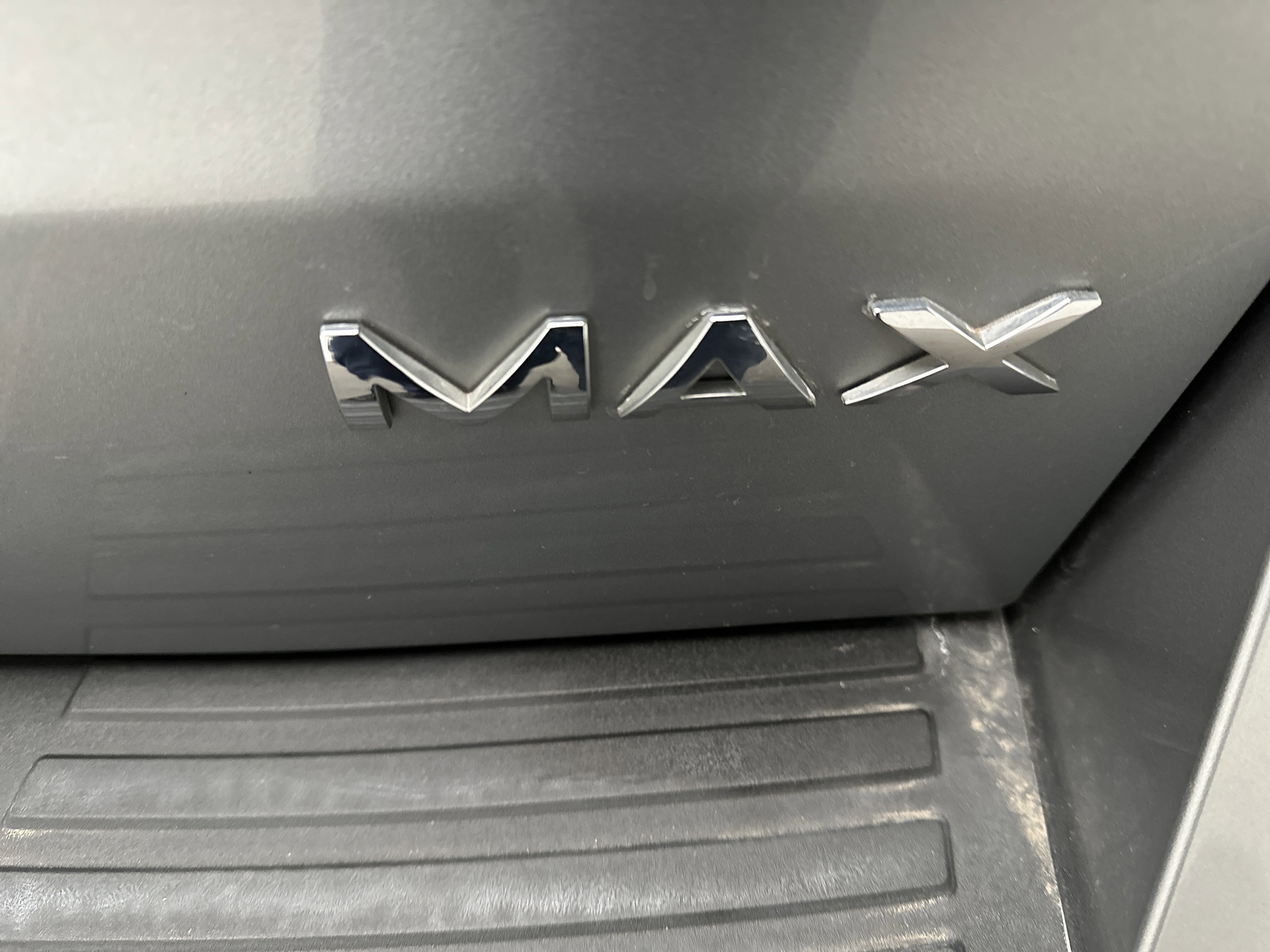 Used 2024 Ford Expedition Max XLT image 14