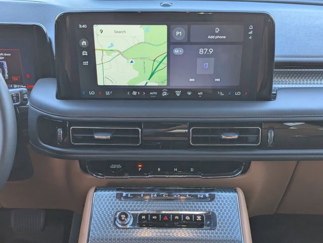 New 2025 Lincoln Aviator Black Label AWD/4WD image 17