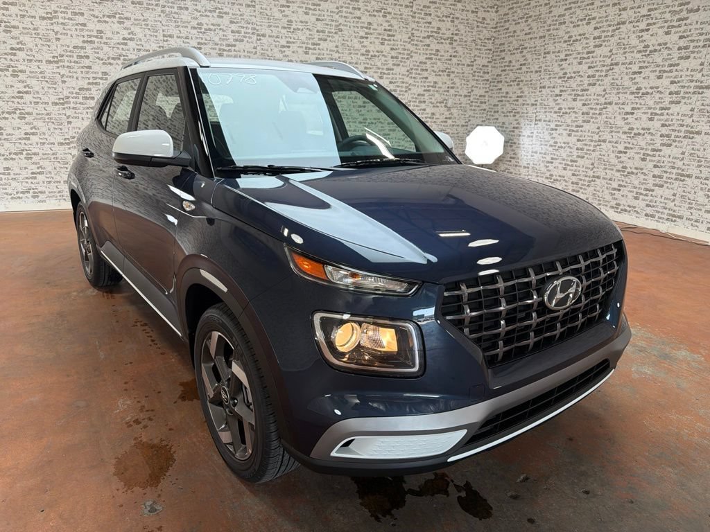 New 2026 Hyundai Venue SEL FWD image 9