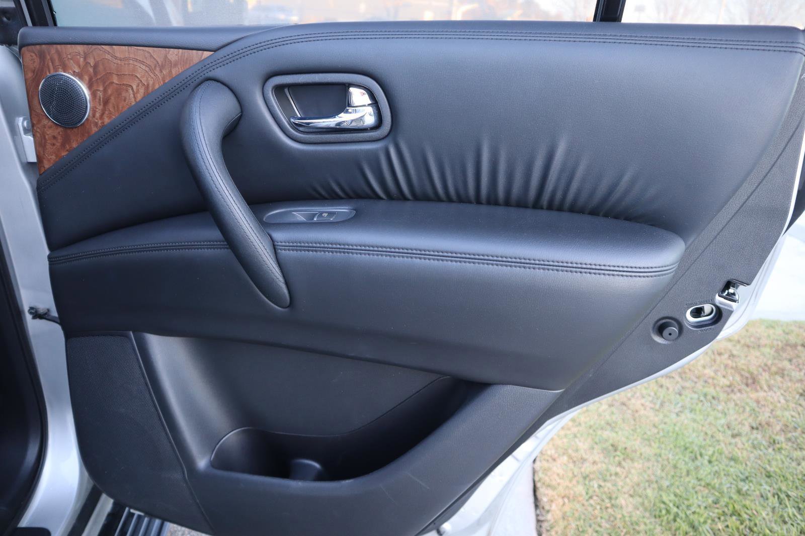 Used 2022 Nissan Armada SL image 55