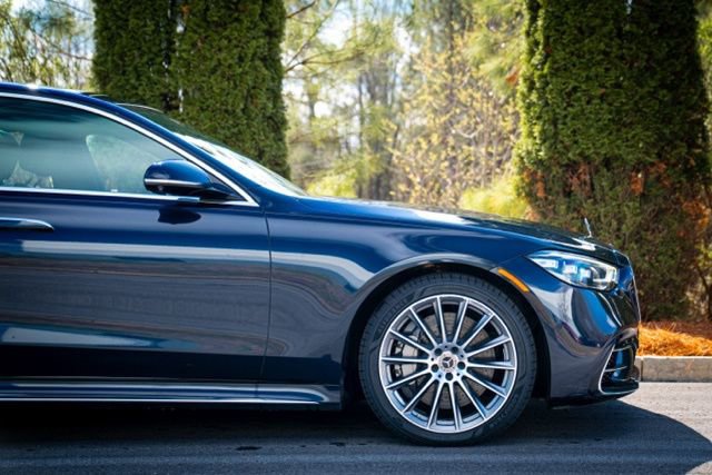 Used 2023 Mercedes-Benz S 500 4MATIC w/ AMG Line image 14