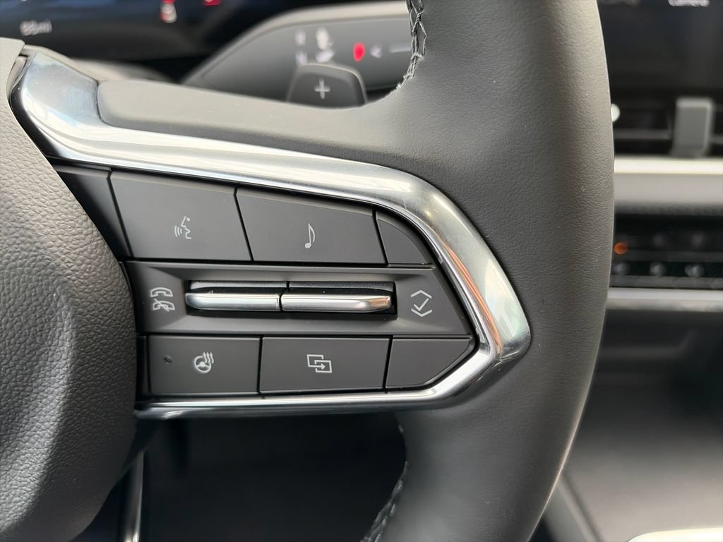 New 2027 Chevrolet Equinox LT w/ Convenience Package II FWD image 13
