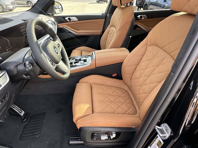 New 2027 BMW X7 xDrive40i w/ M Sport Package AWD/4WD image 15