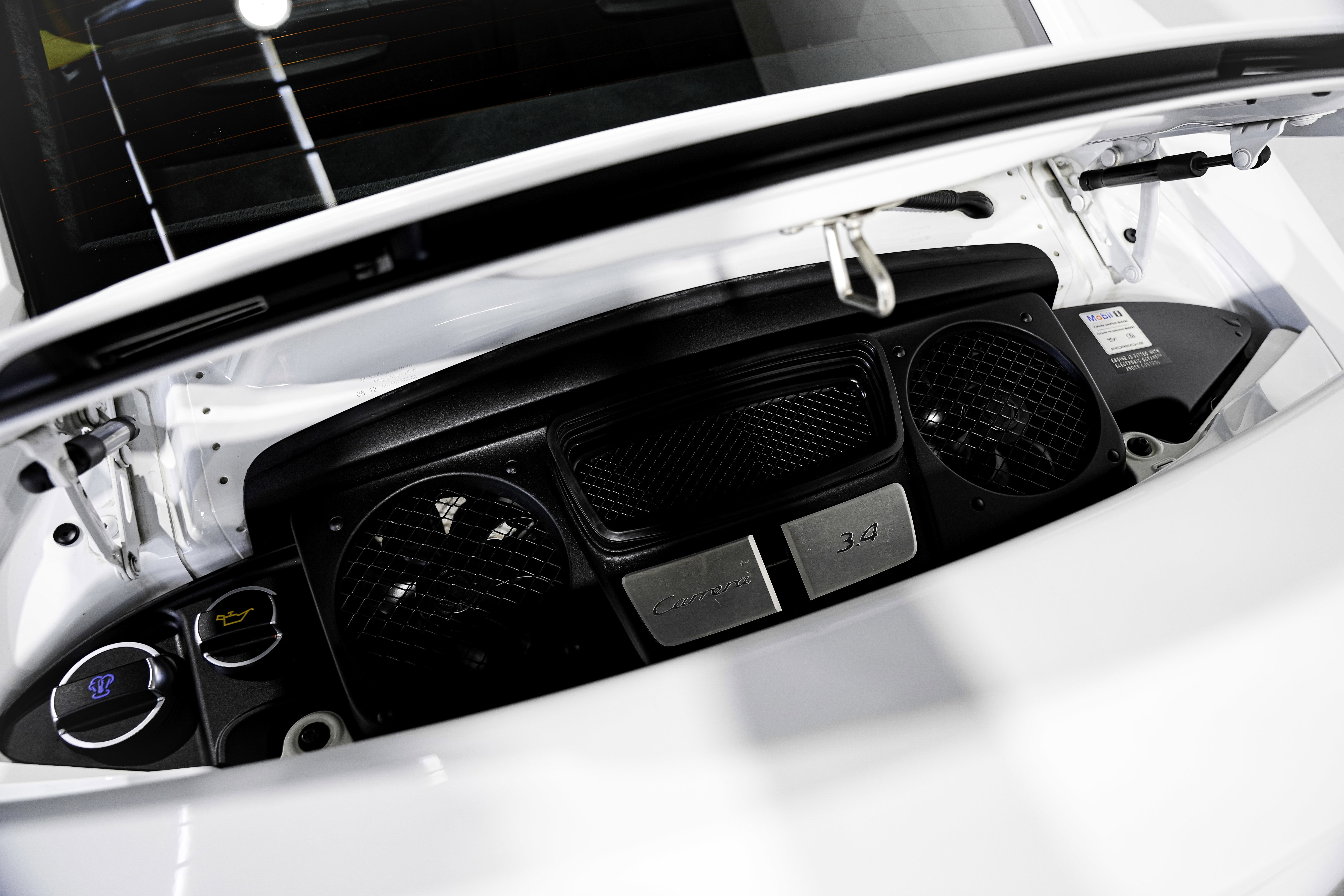 Used 2014 Porsche 911 Carrera image 42