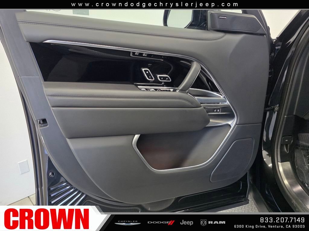 Used 2024 Land Rover Range Rover SE image 26