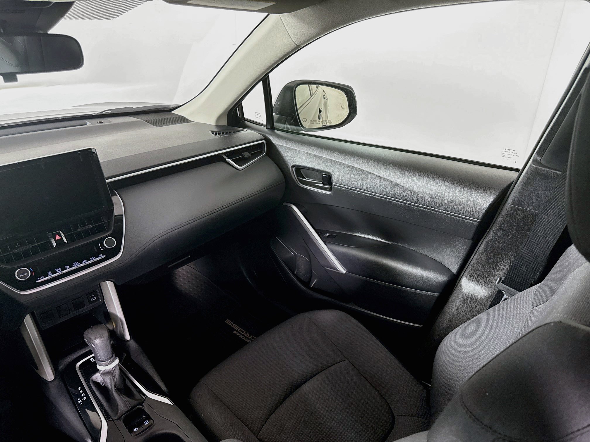 Certified 2023 Toyota Corolla Cross LE AWD/4WD image 23