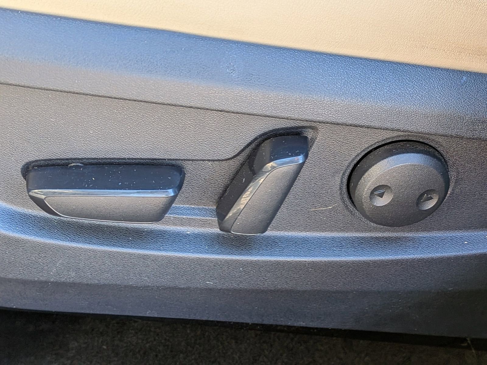 Used 2021 INFINITI QX50 Sensory w/ Cargo Package image 24