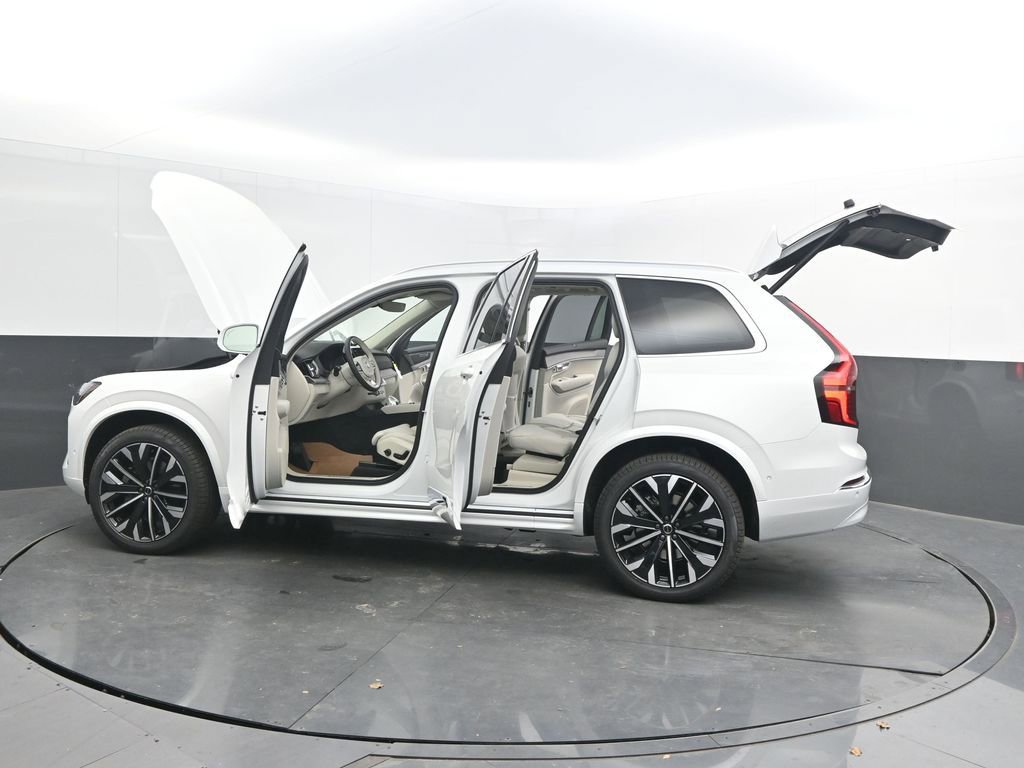 New 2026 Volvo XC90 B6 Ultra w/ Protection Package image 40