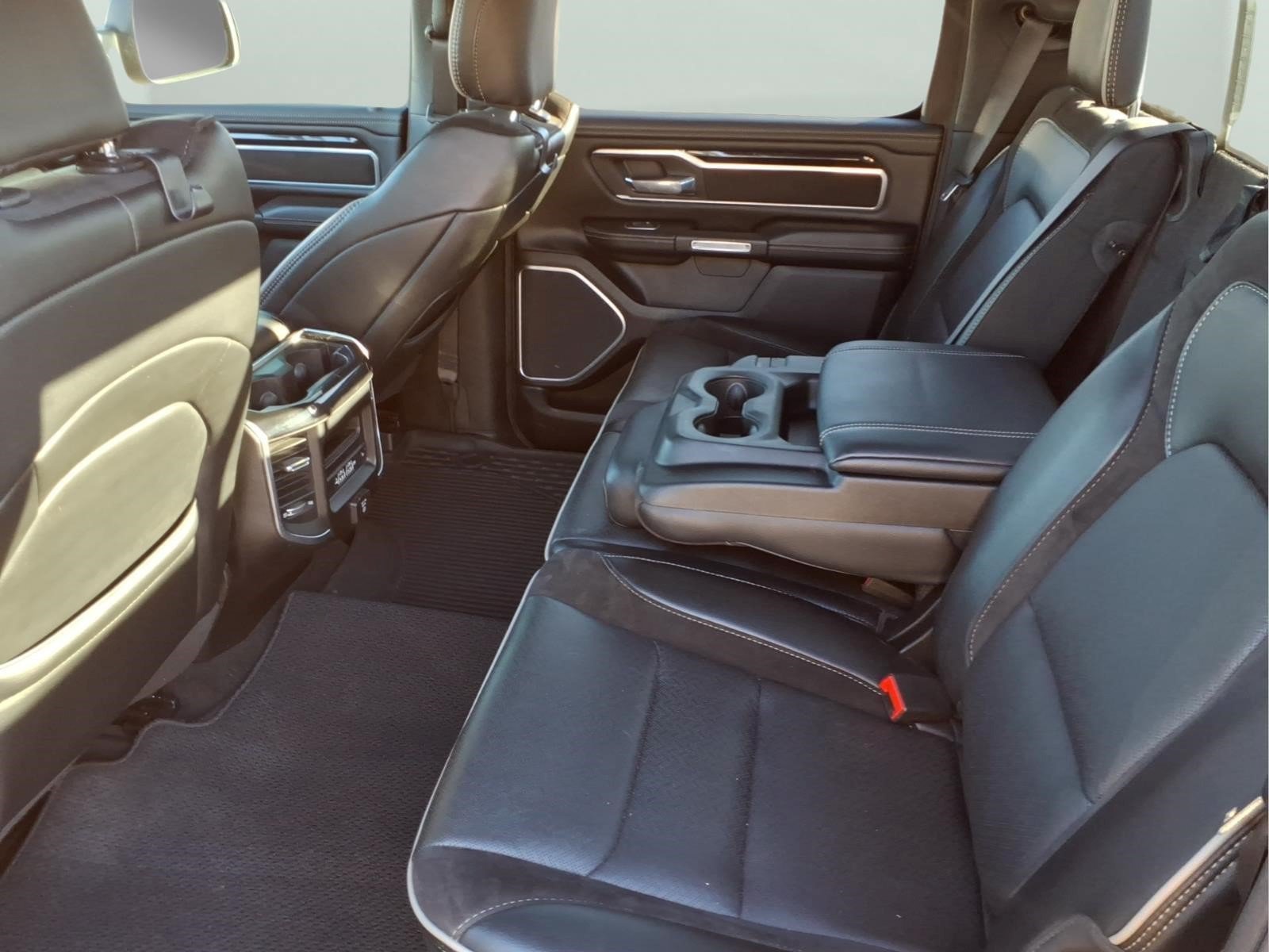 Used 2020 RAM 1500 Laramie AWD/4WD image 27