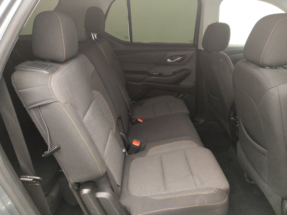 Used 2021 Chevrolet Traverse LS FWD image 19