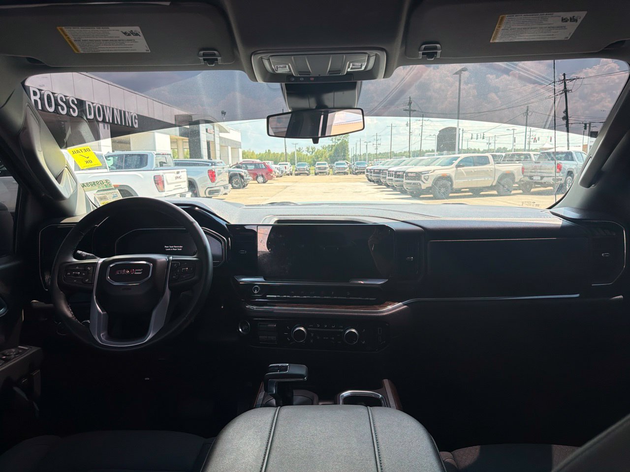 Used 2025 GMC Sierra 1500 Elevation AWD/4WD image 9
