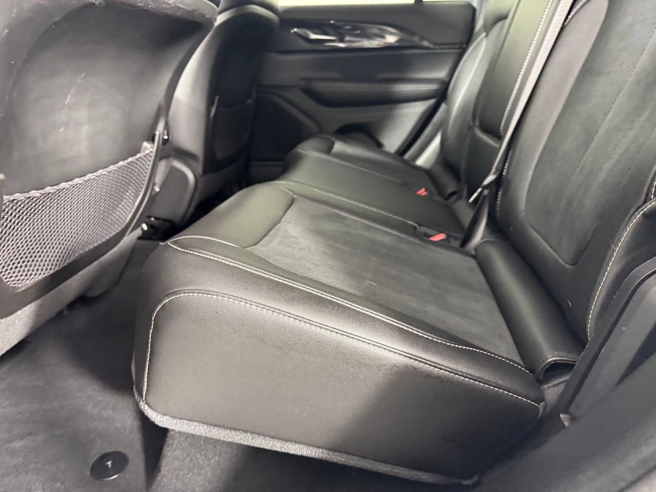 Used 2023 Jeep Grand Cherokee Altitude AWD/4WD image 30