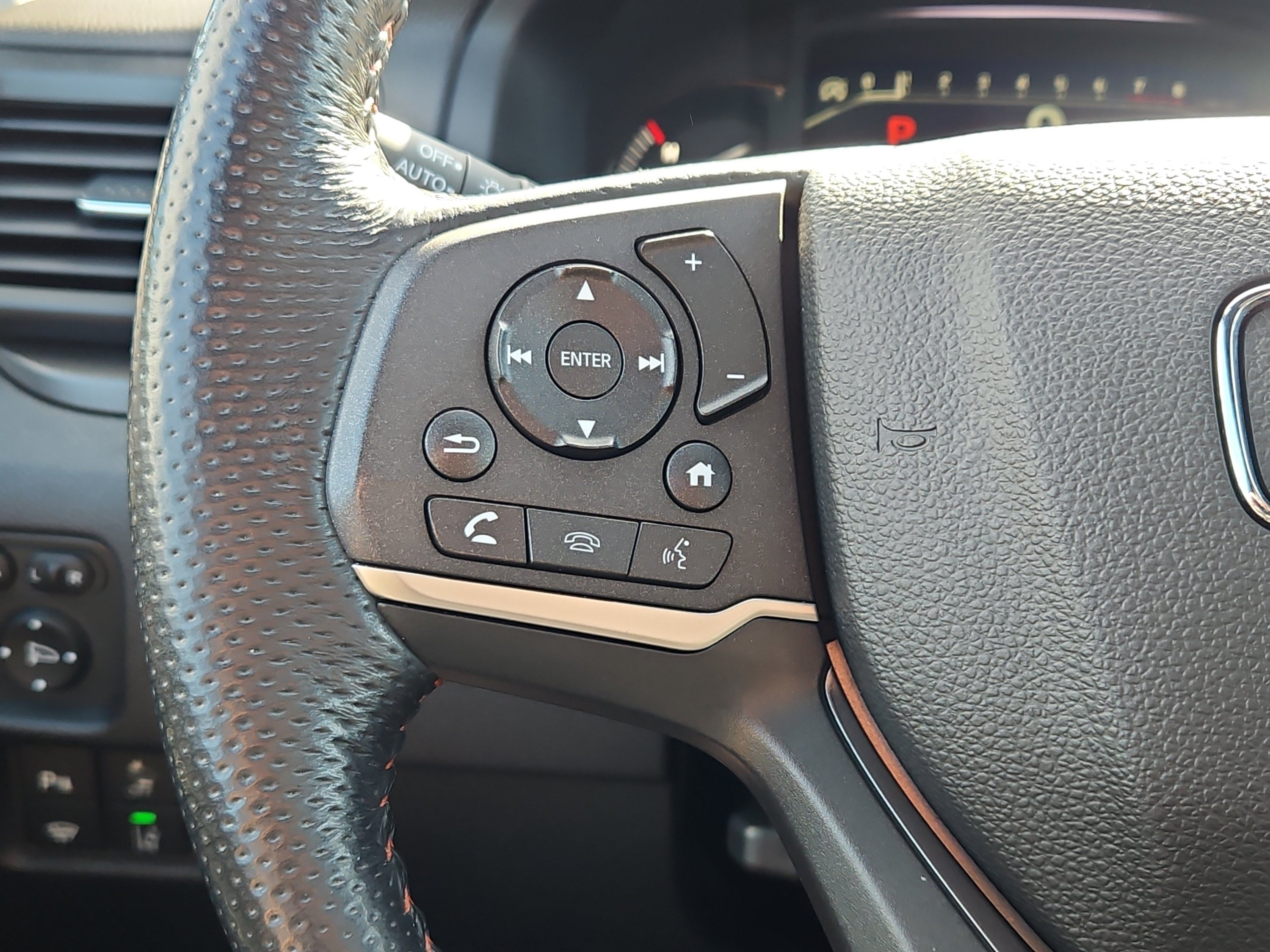 Certified 2024 Honda Passport TrailSport image 22