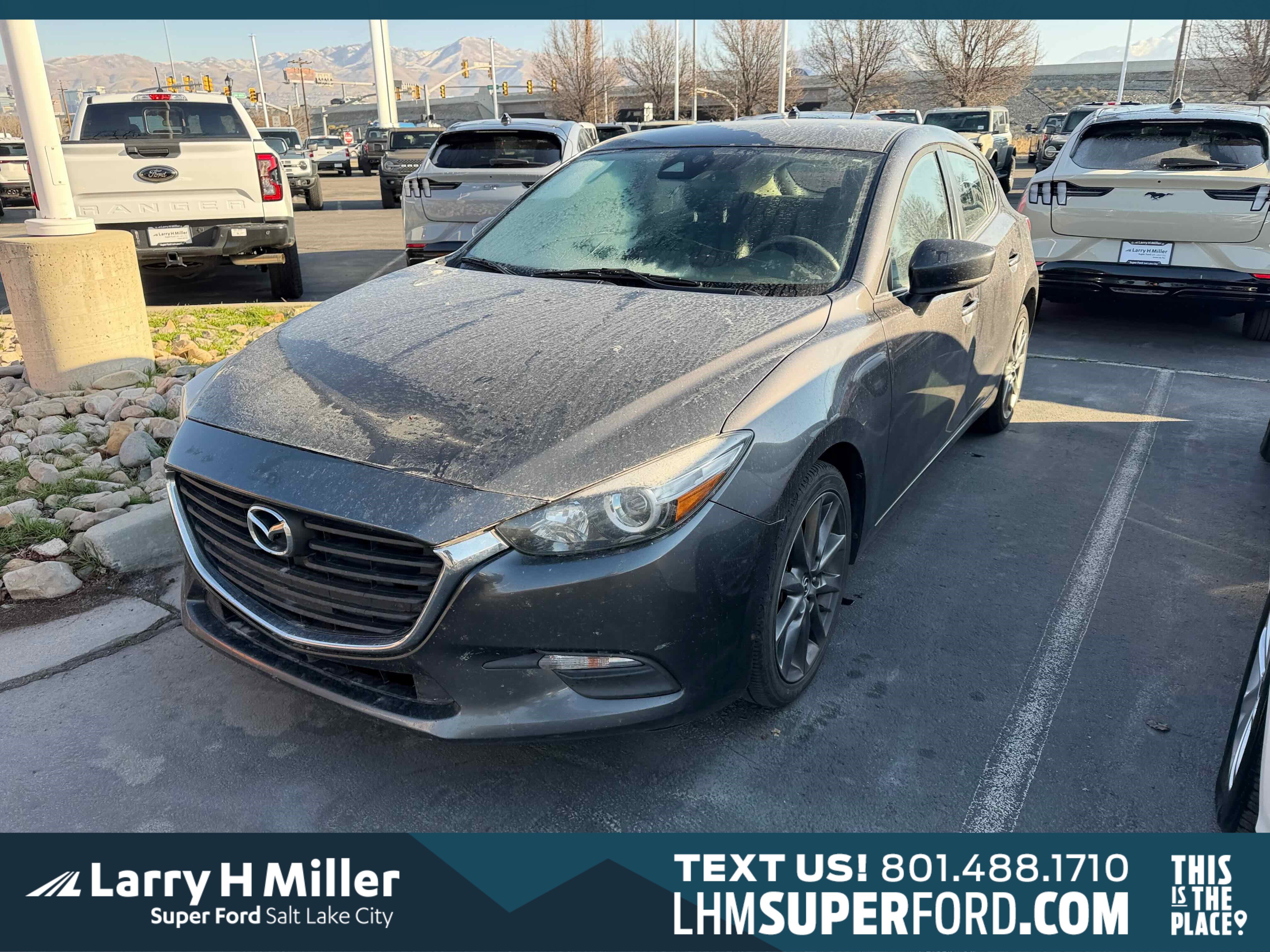Used 2018 MAZDA MAZDA3 Touring image 1