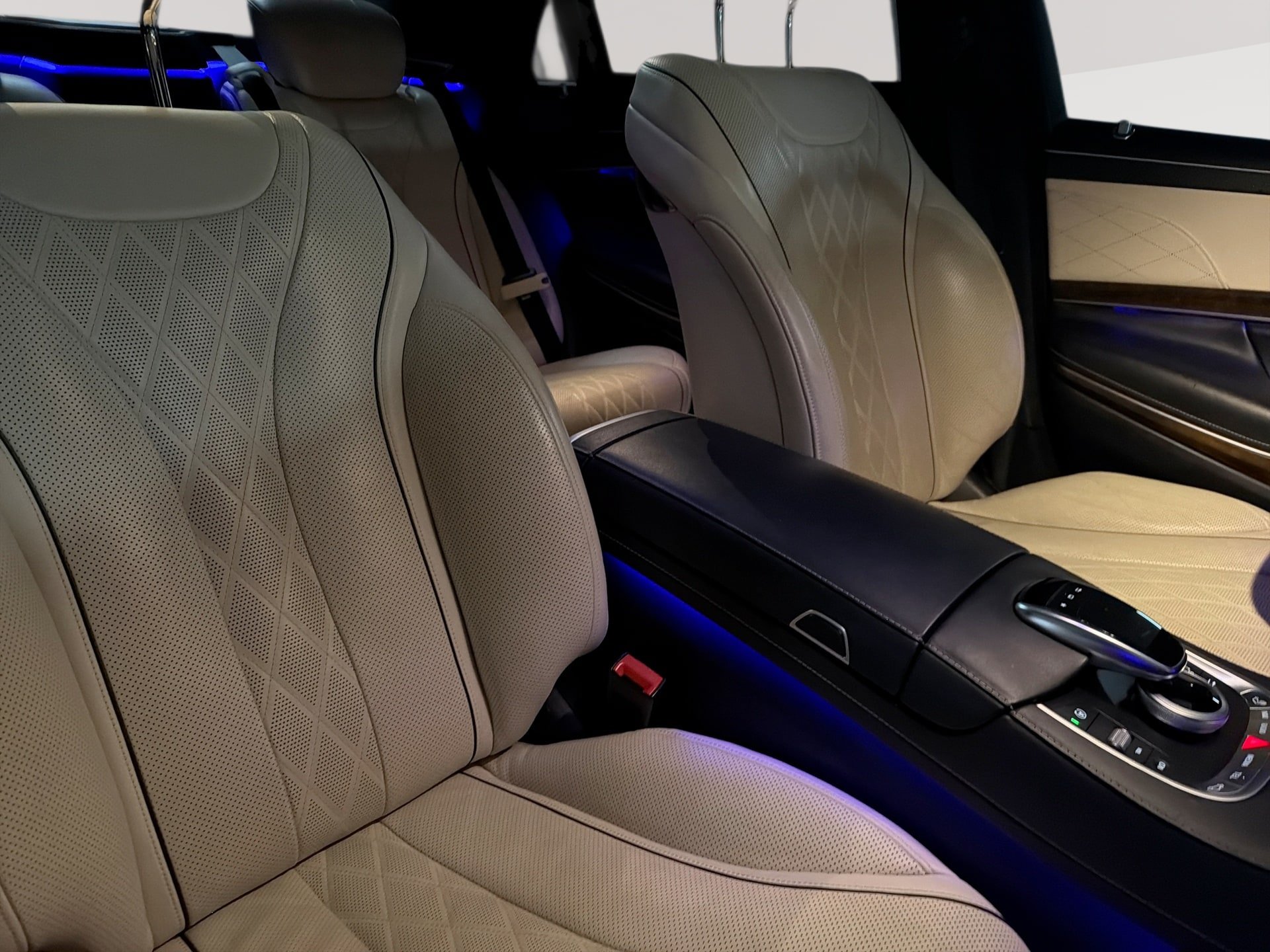 Used 2016 Mercedes-Benz S 550 4MATIC Sedan image 24