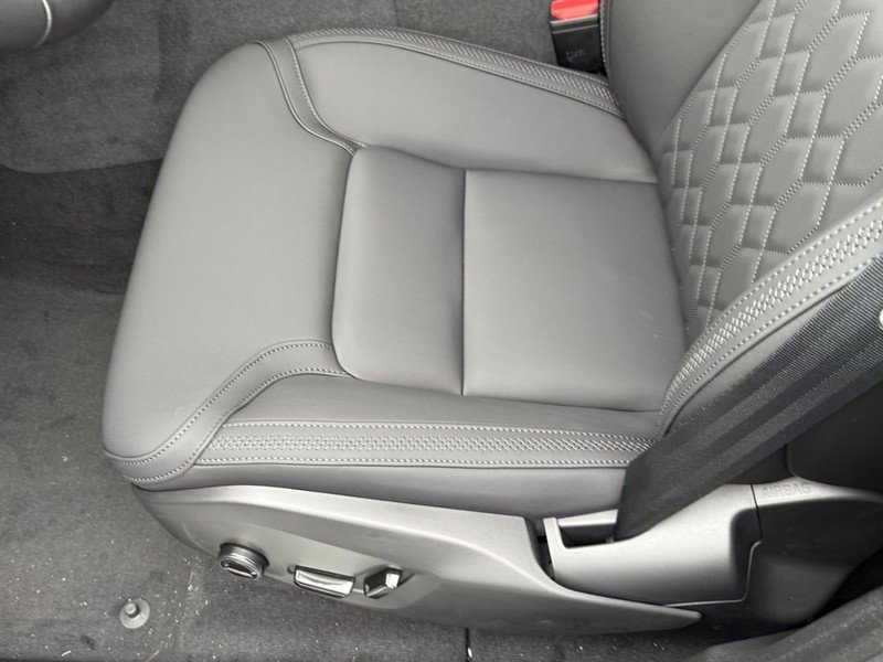 New 2026 Volvo XC60 B5 Plus w/ Protection Package Premier image 11