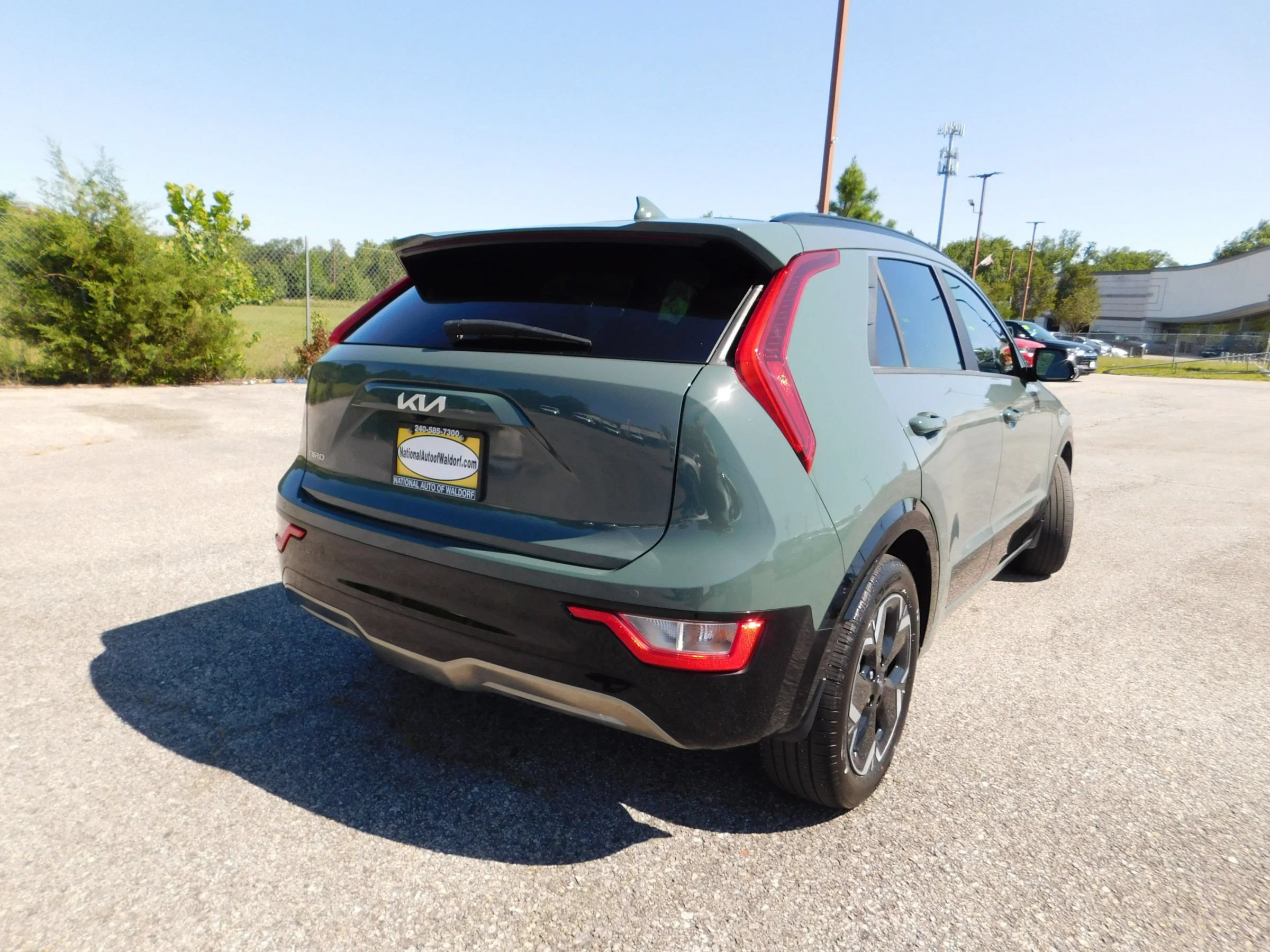 Used 2024 Kia Niro Wind w/ Wind Preserve Package FWD image 6