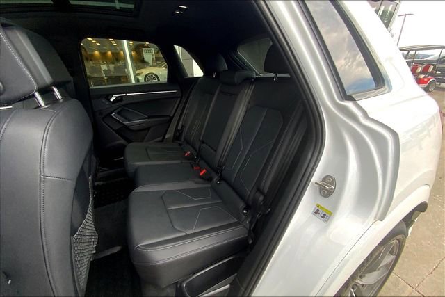 Used 2024 Audi Q3 2.0T Premium image 18
