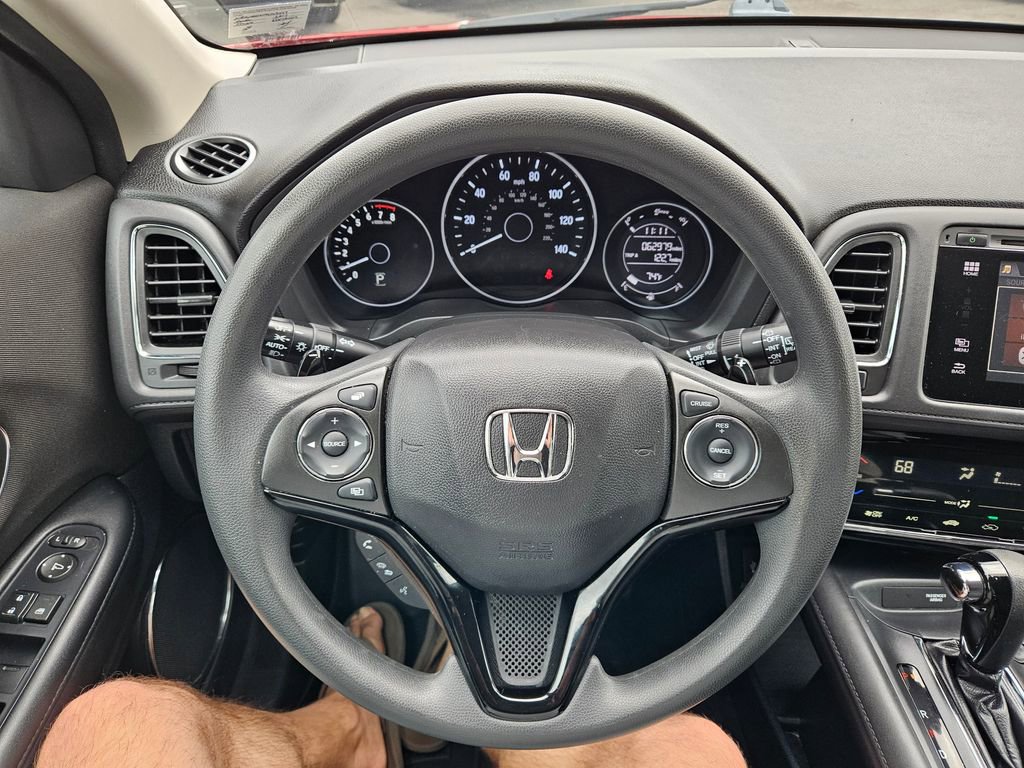 Used 2018 Honda HR-V EX image 11
