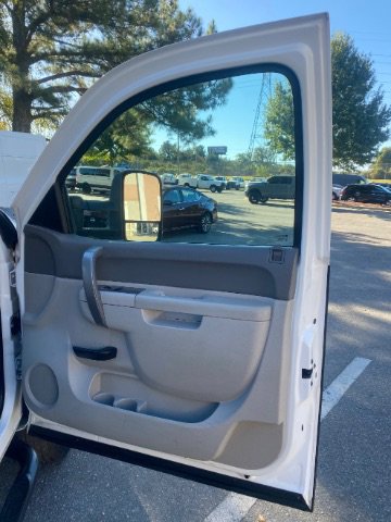 Used 2013 Chevrolet Silverado 3500 W/T image 20