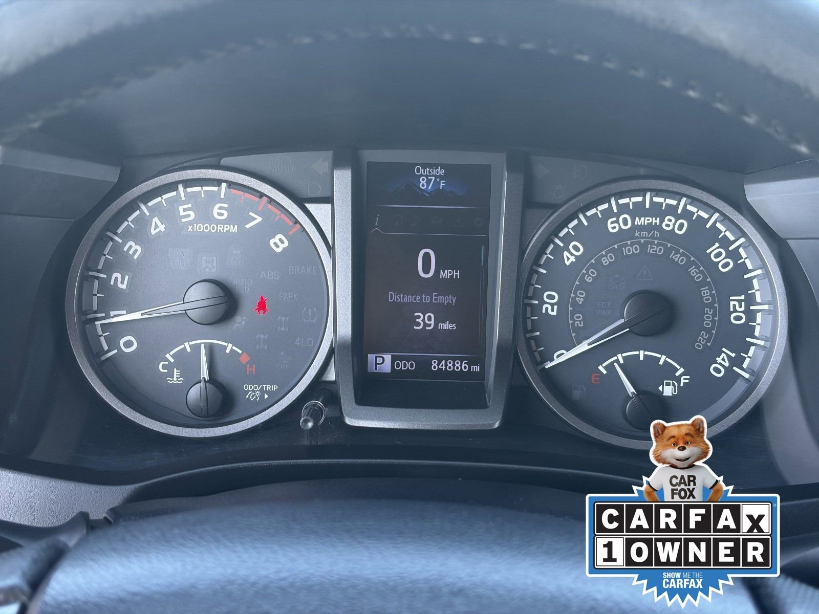 Used 2018 Toyota Tacoma TRD Off-Road w/ Technology Package AWD/4WD image 32